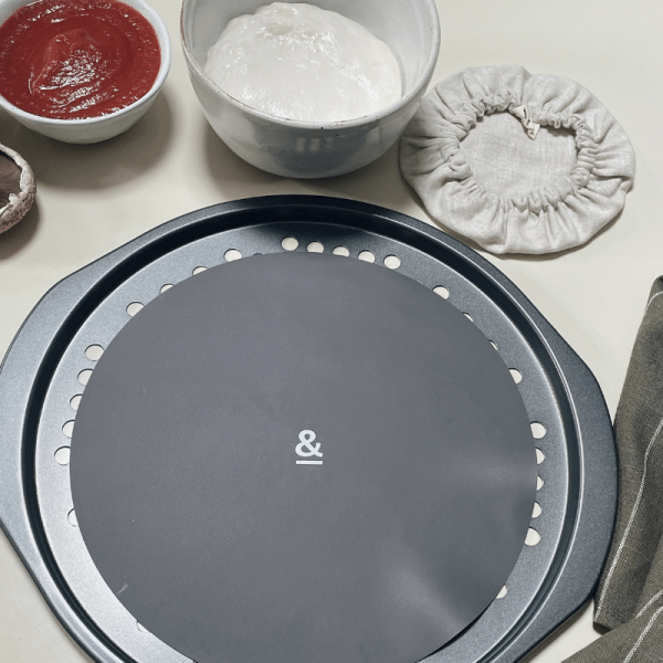 Round Un-Baking Paper - Graphite - Image 9