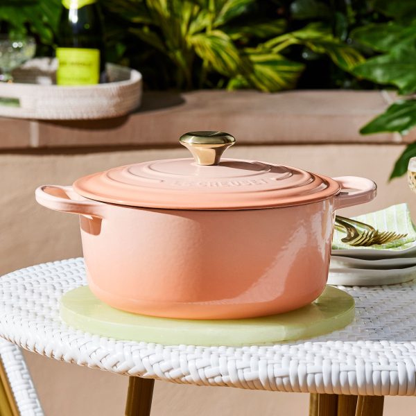 Le Creuset Signature Cast Iron 5.5-quart Peche Round Dutch Oven - Image 2