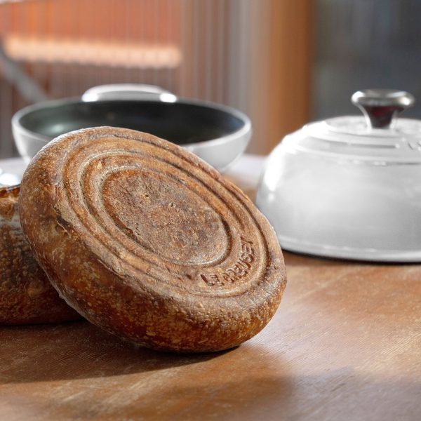 Le Creuset Signature Cast Iron 9.5" White Bread Oven - Image 7