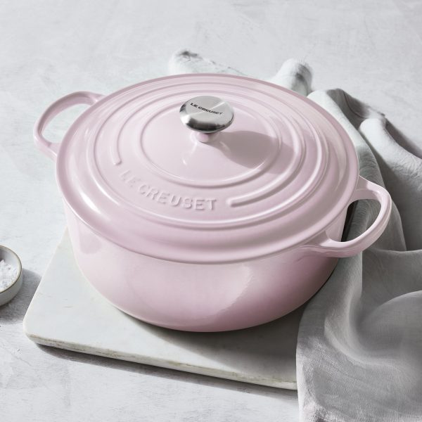 Le Creuset Signature Cast Iron 5.5-quart Shallot Round Dutch Oven - Image 7