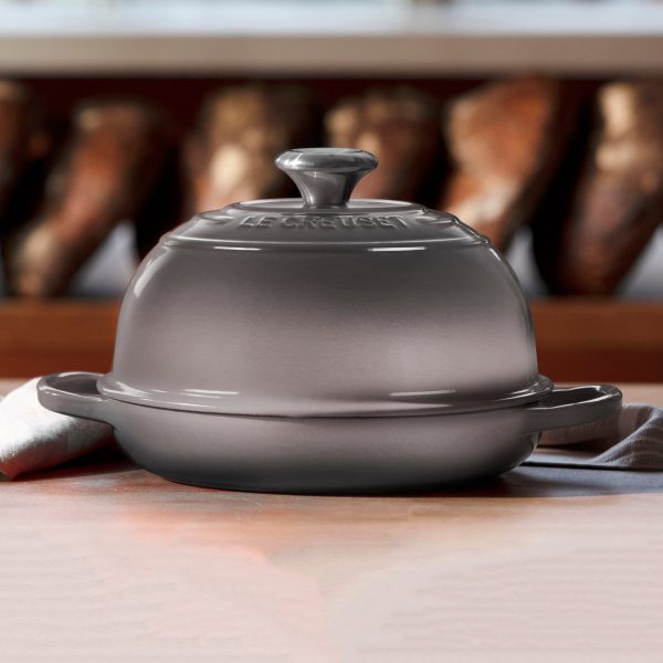Le Creuset Signature Cast Iron 9.5" Oyster Bread Oven - Image 2