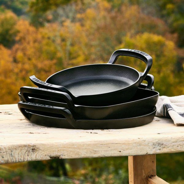 Le Creuset Alpine Outdoor Cast Iron 15" Pizza Pan - Image 7