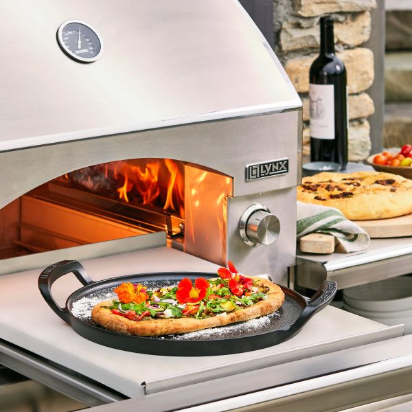 Le Creuset Alpine Outdoor Cast Iron 15" Pizza Pan - Image 5