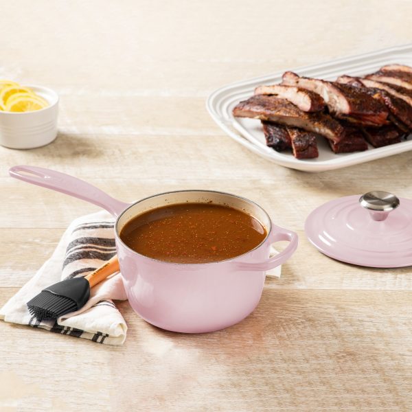 Le Creuset Signature Cast Iron 2.25-quart Shallot Saucepan - Image 6