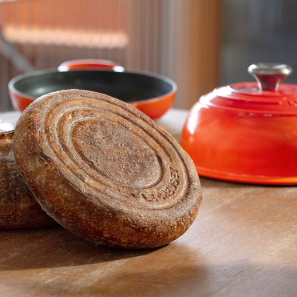 Le Creuset Signature Cast Iron 9.5" Flame Bread Oven - Image 4
