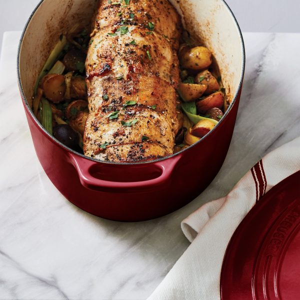 Le Creuset Signature Cast Iron 8-quart Rhone Oval Dutch Oven - Image 7