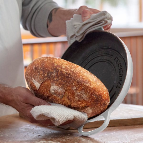 Le Creuset Signature Cast Iron 9.5" White Bread Oven - Image 3
