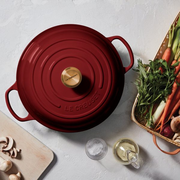 Le Creuset Signature Cast Iron 5-quart Rhone Braiser - Image 6