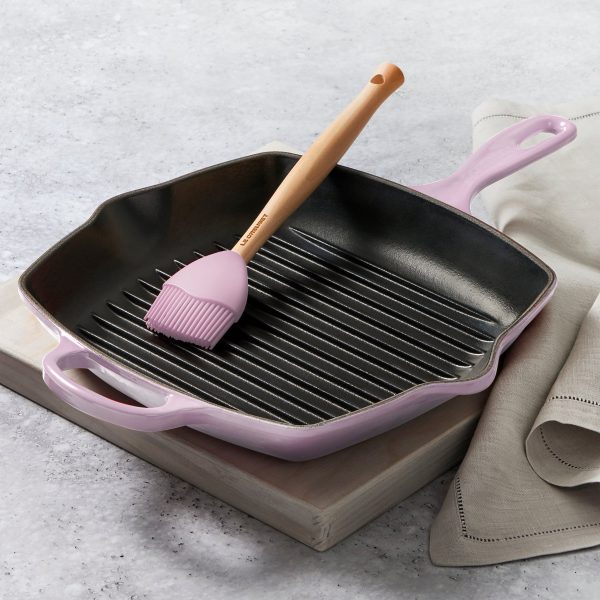 Le Creuset Signature Cast Iron 10.25" Shallot Square Grill Pan - Image 4