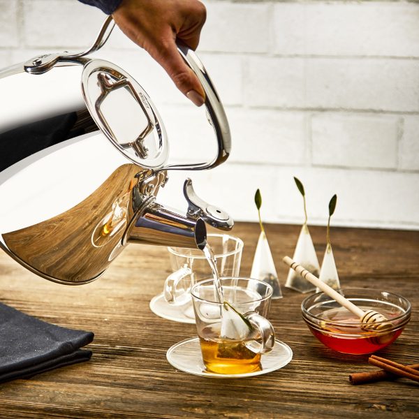 All-Clad 2-quart Whistling Tea Kettle - Image 6