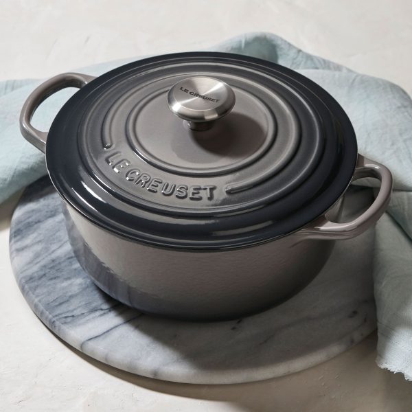 Le Creuset Signature Cast Iron 9 Piece Oyster Cast Iron Cookware Set - Image 6