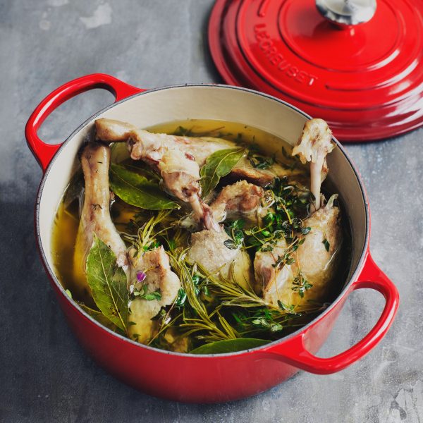 Le Creuset Signature Cast Iron 9-quart Cerise Round Dutch Oven - Image 2