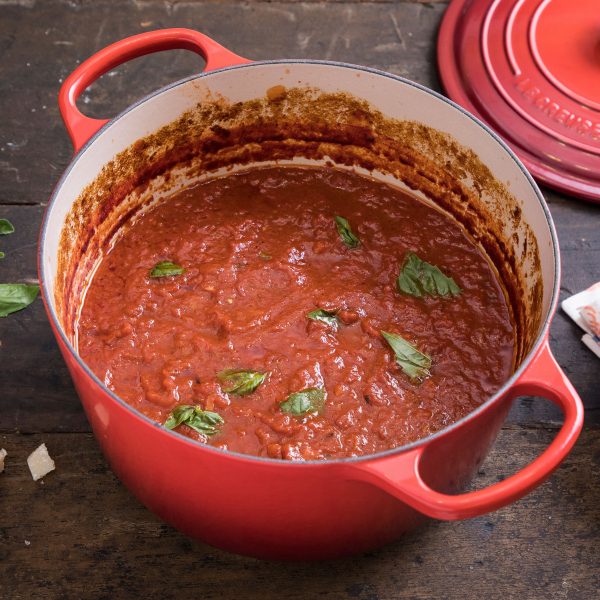 Le Creuset Signature Cast Iron 9-quart Cerise Round Dutch Oven - Image 7