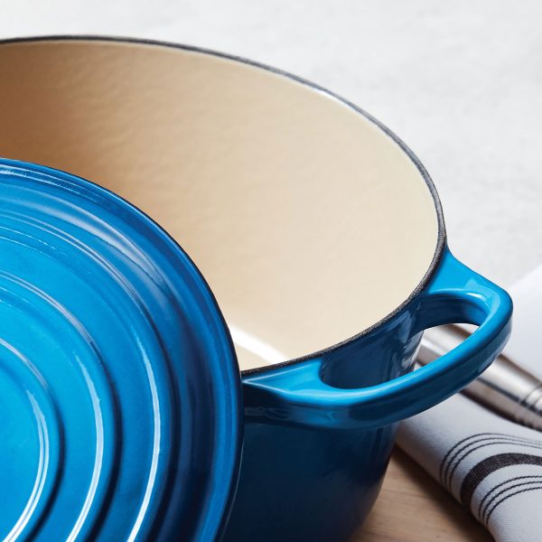 Le Creuset Signature Cast Iron 2-quart Marseille Round Dutch Oven - Image 6