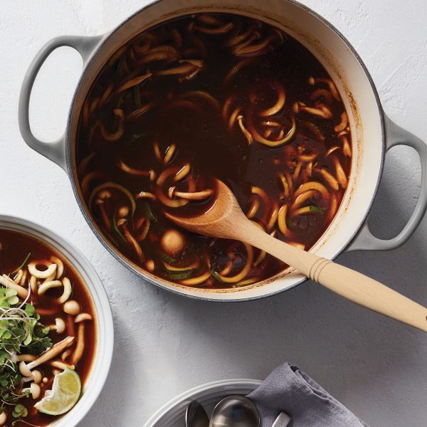 Le Creuset Signature Cast Iron 13.25-quart Oyster Round Dutch Oven - Image 6