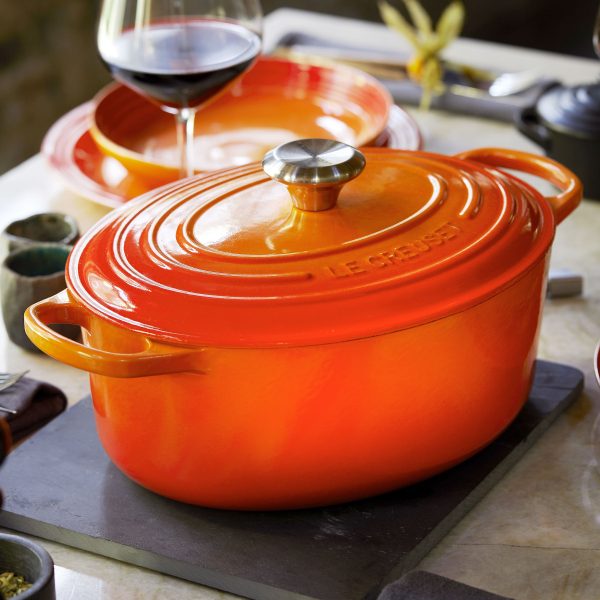 Le Creuset Signature Cast Iron 5-quart Flame Oval Dutch Oven - Image 2