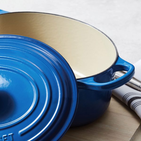 Le Creuset Signature Cast Iron 15.5-quart Marseille Oval Dutch Oven - Image 7