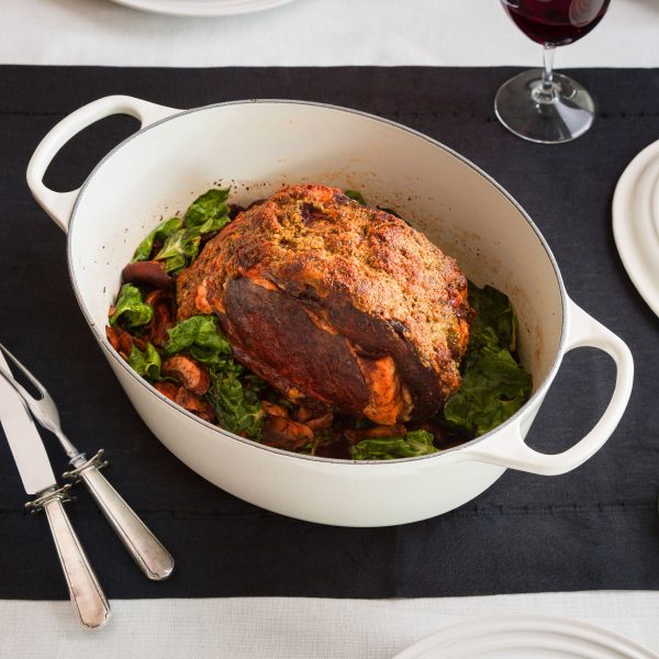 Le Creuset Signature Cast Iron 5-quart White Oval Dutch Oven - Image 5