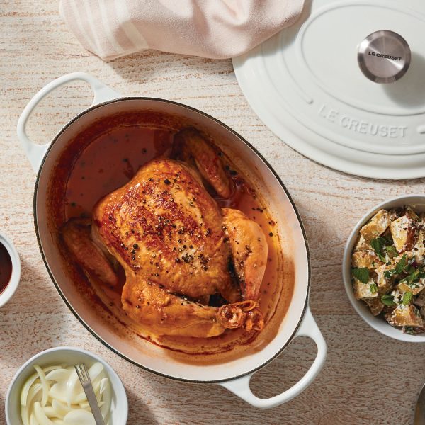 Le Creuset Signature Cast Iron 5-quart White Oval Dutch Oven - Image 2