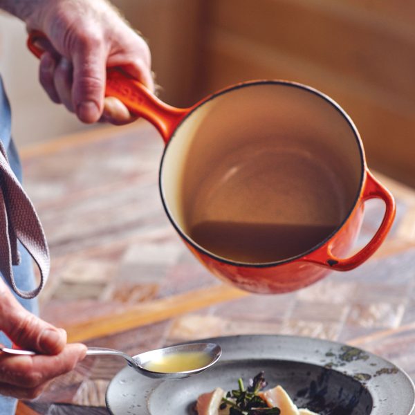 Le Creuset Signature Cast Iron 1.75-quart Flame Saucepan - Image 3