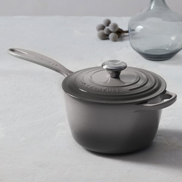 Le Creuset Signature Cast Iron 1.75-quart Oyster Saucepan - Image 6
