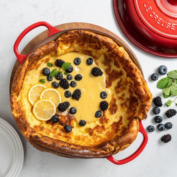 Le Creuset Signature Cast Iron 3.5-quart Cerise Braiser - Image 3