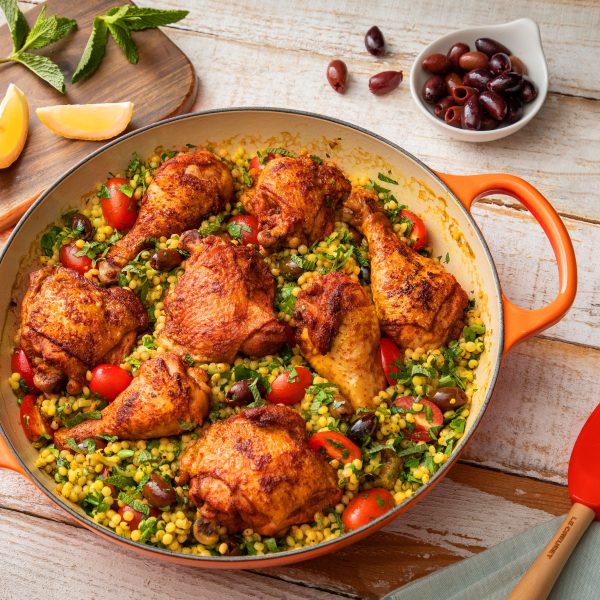 Le Creuset Signature Cast Iron 5-quart Flame Braiser - Image 3