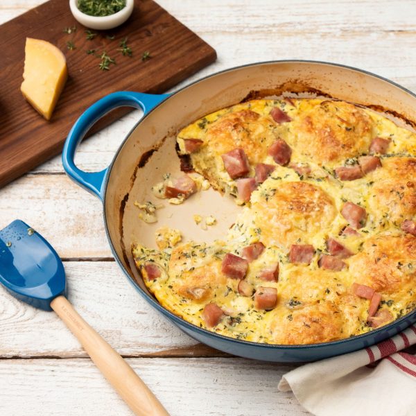 Le Creuset Signature Cast Iron 5-quart Marseille Braiser - Image 7