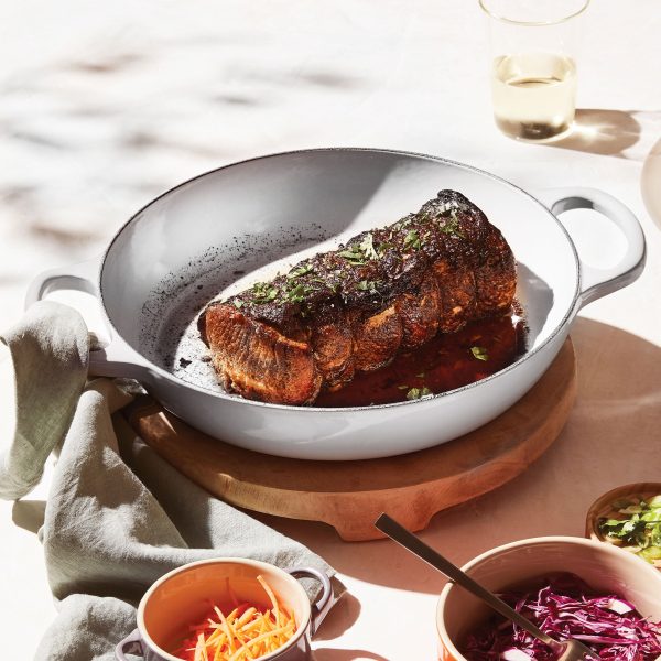 Le Creuset Signature Cast Iron 3.5-quart White Braiser - Image 9