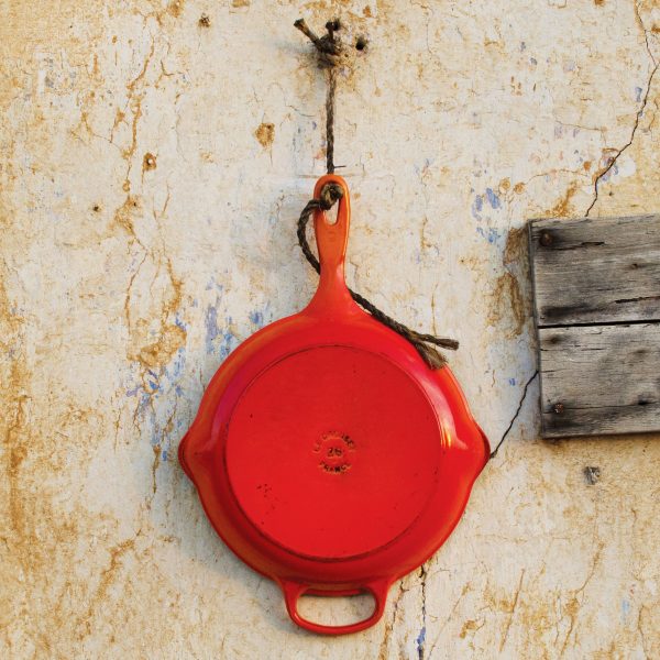 Le Creuset Signature Cast Iron 10.25" Flame Skillet - Image 4