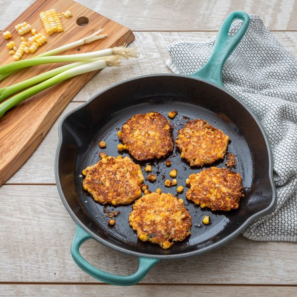 Le Creuset Signature Cast Iron 11.75" Caribbean Skillet - Image 5
