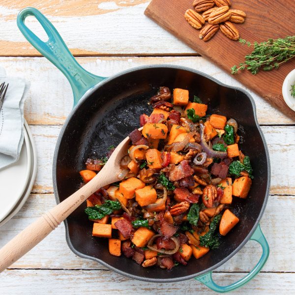 Le Creuset Signature Cast Iron 11.75" Caribbean Skillet - Image 6