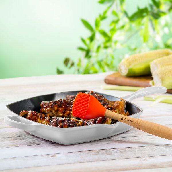 Le Creuset Signature Cast Iron 10.25" White Square Grill Pan - Image 4
