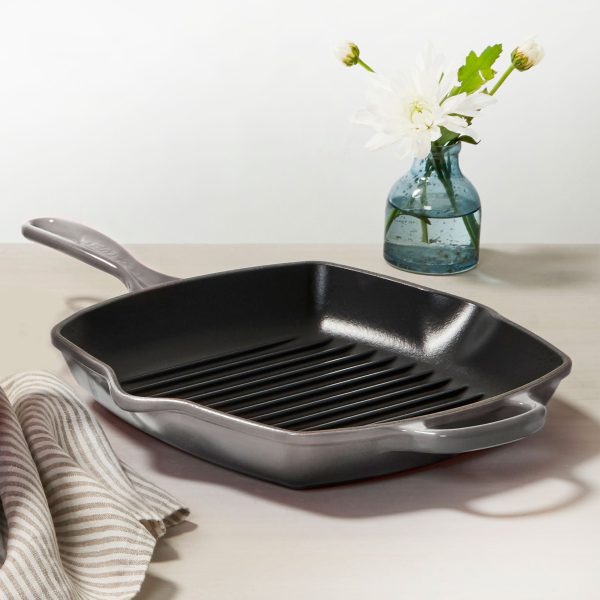 Le Creuset Signature Cast Iron 10.25" Oyster Square Grill Pan - Image 6