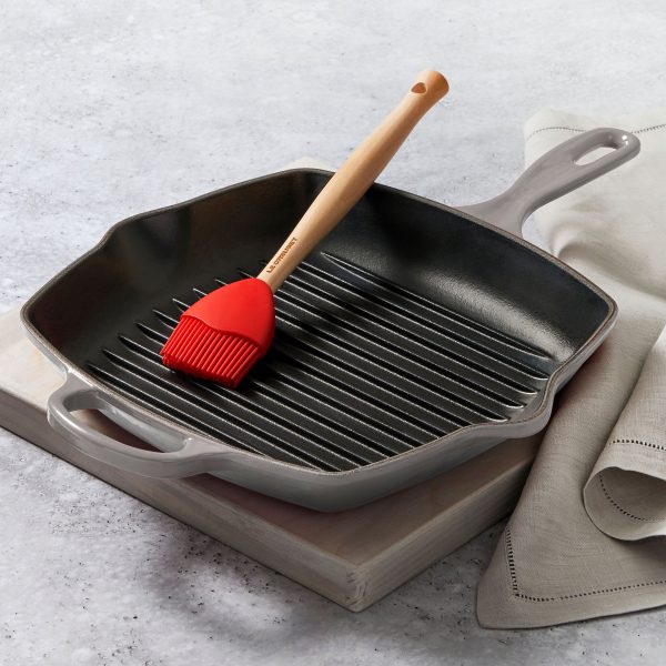 Le Creuset Signature Cast Iron 10.25" Oyster Square Grill Pan - Image 7