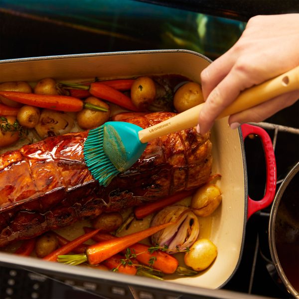 Le Creuset Signature Cast Iron 12.75" x 9.75" Cerise Roasting Pan - Image 6