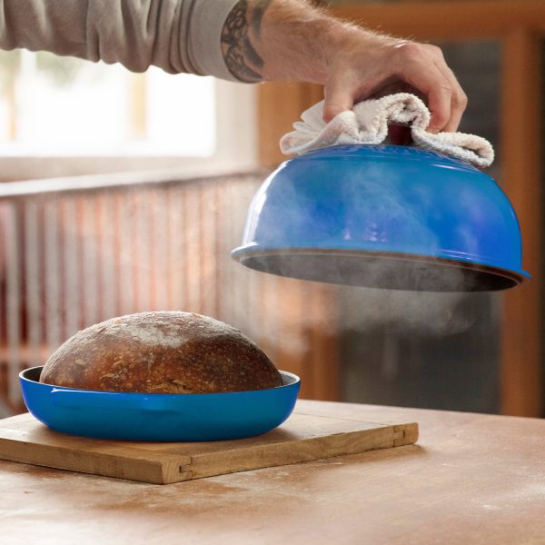 Le Creuset Signature Cast Iron 9.5" Marseille Bread Oven - Image 6