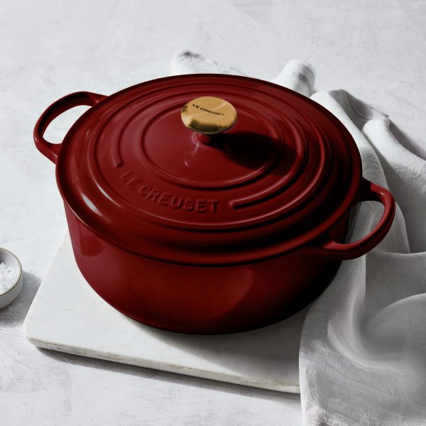 Le Creuset Signature Cast Iron 4.5-quart Rhone Round Dutch Oven - Image 4