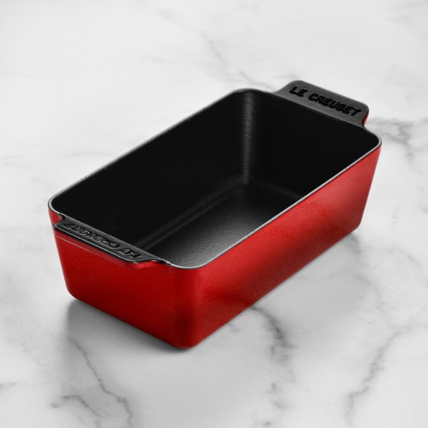 Le Creuset Signature Cast Iron 9 x 5" Cerise Loaf Pan - Image 4