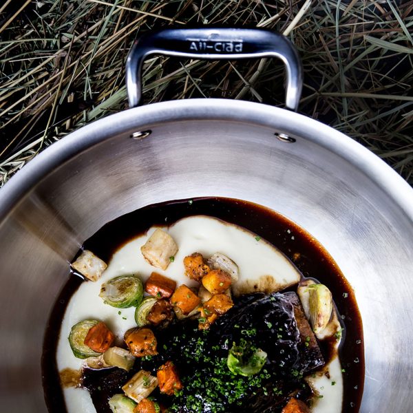 All-Clad d3 Stainless 5.5-quart Dutch Oven - Image 5