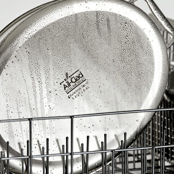 All-Clad 15" x 11" Covered Oval Roaster - Image 6