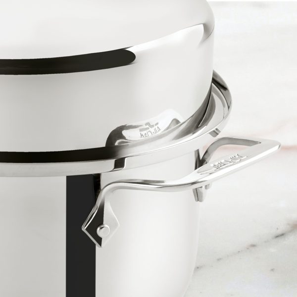 All-Clad 15" x 11" Covered Oval Roaster - Image 5