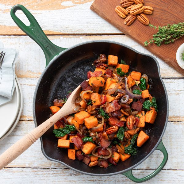 Le Creuset Signature Cast Iron 9" Artichaut Skillet - Image 3