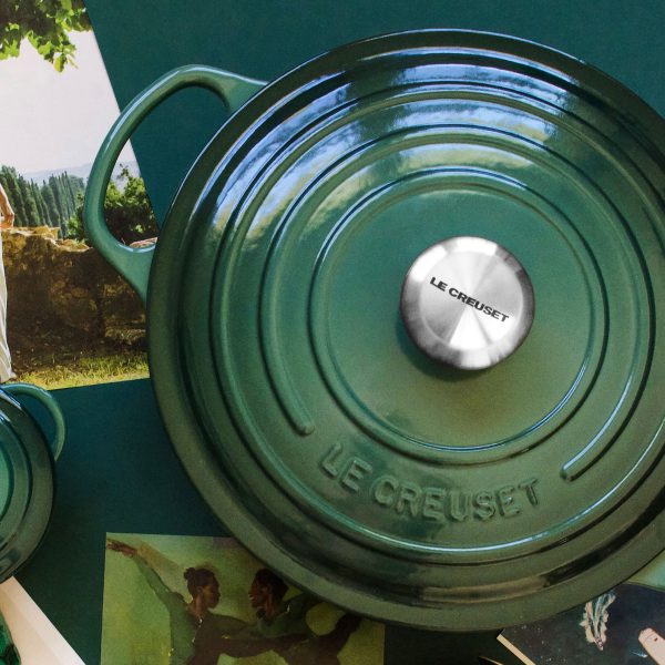 Le Creuset Signature Cast Iron 4.5-quart Artichaut Round Dutch Oven - Image 4