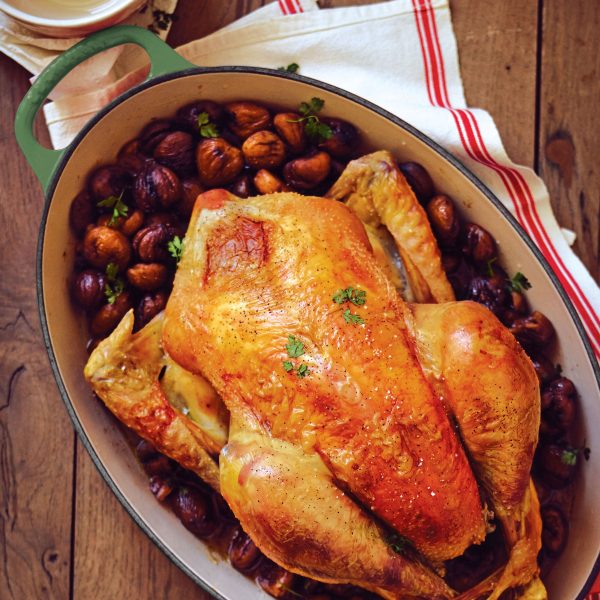Le Creuset Signature Cast Iron 8-quart Artichaut Oval Dutch Oven with Copper Knob - Image 3