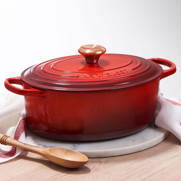 Le Creuset Signature Cast Iron 8-quart Cerise Oval Dutch Oven with Copper Knob - Image 4
