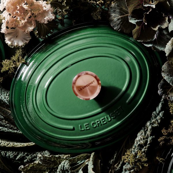 Le Creuset Signature Cast Iron 8-quart Artichaut Oval Dutch Oven with Copper Knob - Image 2