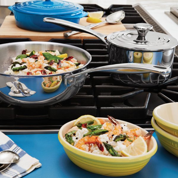 Le Creuset Stainless Steel 2-quart Saucier - Image 4