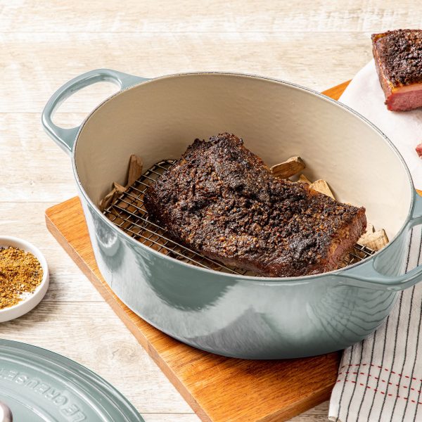 Le Creuset Signature Cast Iron 8-quart Sea Salt Oval Dutch Oven with Copper Knob - Image 3