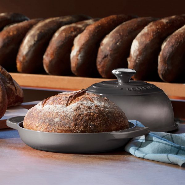 Le Creuset Signature Cast Iron 9.5" Oyster Bread Oven - Image 6
